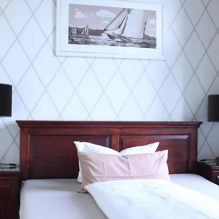 Sommer Отель Бад-Доберан