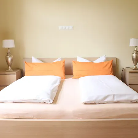 Sommer Отель Бад-Доберан